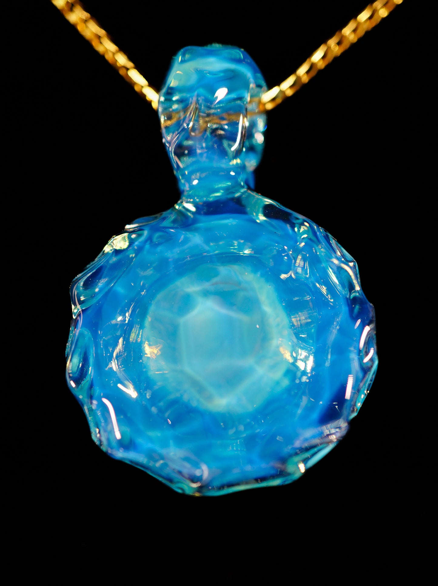 Blizzard Ice Cave Pendant