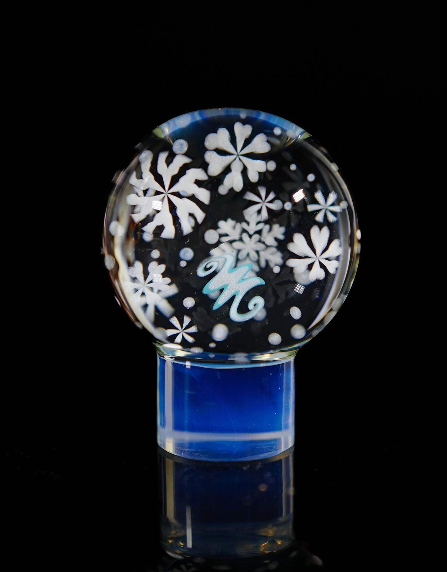 Snow Globe Slurper Topper